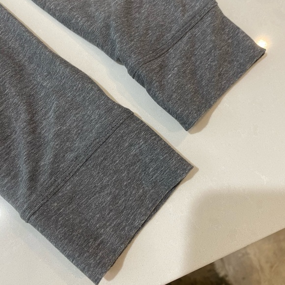 Lululemon Lab City Pullover - Picture 5 of 11